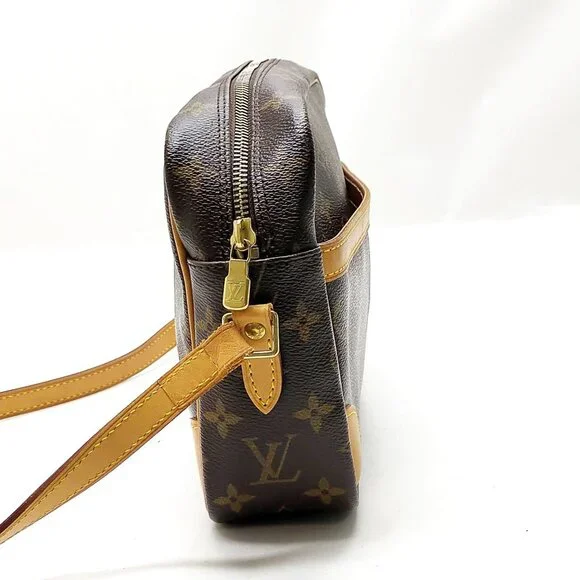 Authentic Louis Vuitton Trocadero 27 Brown Monogram Crossbody mn643-112725 - Picture 3 of 16